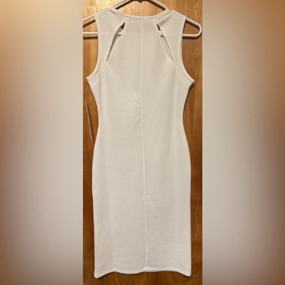 Almost Famous White Textured Dress - Picture 5 of 6